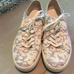 Open Edit Women’s Platform Sneakers Size 9M